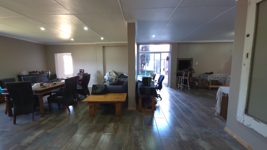 6 Bedroom Property for Sale in Bluewater Bay Western Cape